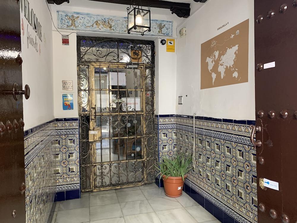 Pension Giraldilla Séville Extérieur photo