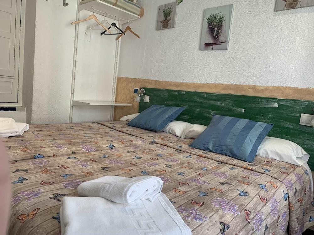 Pension Giraldilla Séville Extérieur photo