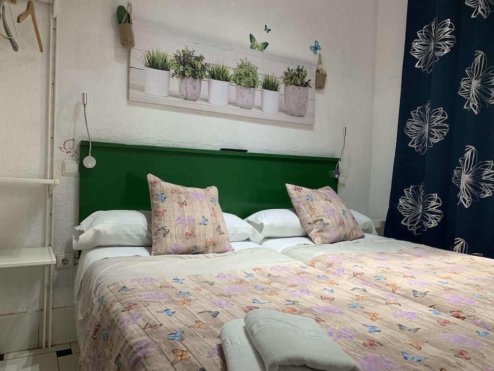 Pension Giraldilla Séville Extérieur photo