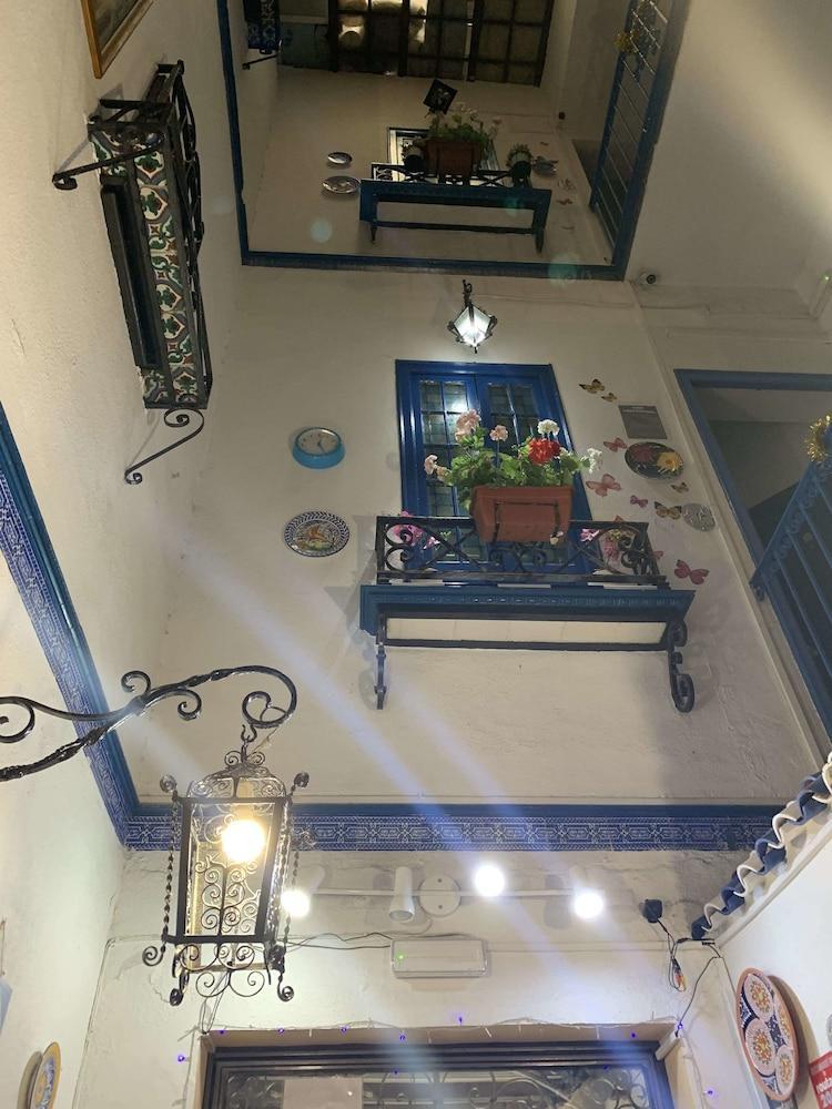 Pension Giraldilla Séville Extérieur photo